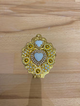 Charger l'image dans la galerie, Médaillon porte bonheur nacre