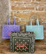 Charger l'image dans la galerie, Sac Cabas Bandana