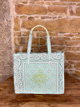 Charger l'image dans la galerie, Sac Cabas Bandana