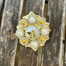 Charger l'image dans la galerie, Broche porte bonheur Blanche
