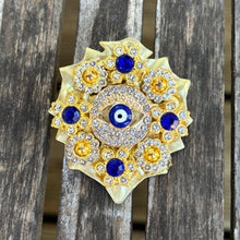 Charger l'image dans la galerie, Broche porte bonheur Mykonos
