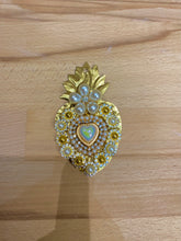 Charger l'image dans la galerie, Médaillon porte bonheur nacre
