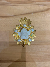 Charger l'image dans la galerie, Médaillon porte bonheur nacre
