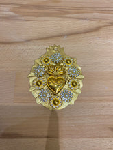 Charger l'image dans la galerie, Médaillon porte bonheur nacre
